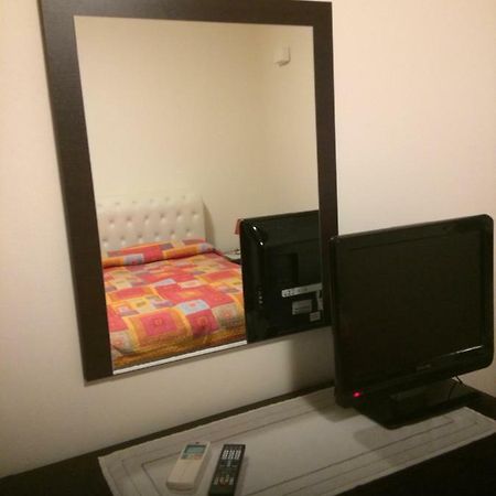 Locazione Turistica Lea Apartment Castelnuovo del Garda Ngoại thất bức ảnh