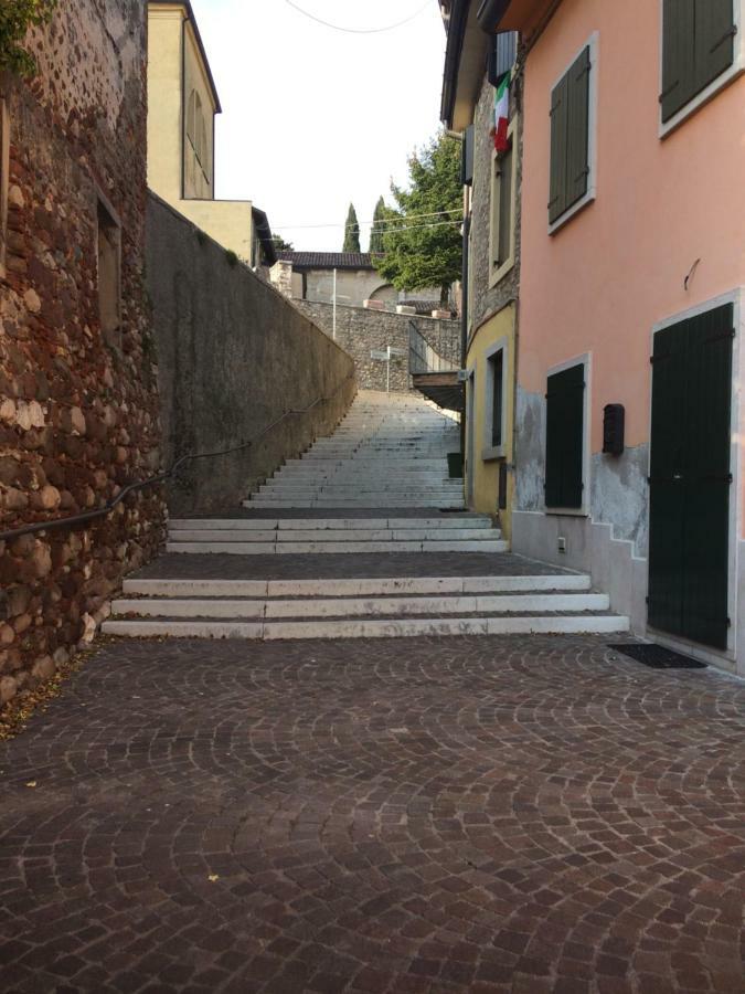Locazione Turistica Lea Apartment Castelnuovo del Garda Ngoại thất bức ảnh